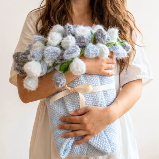 The Azure Mist Garden Blanket – Soft Flower Throw, Perfect Birthday Gift for Her