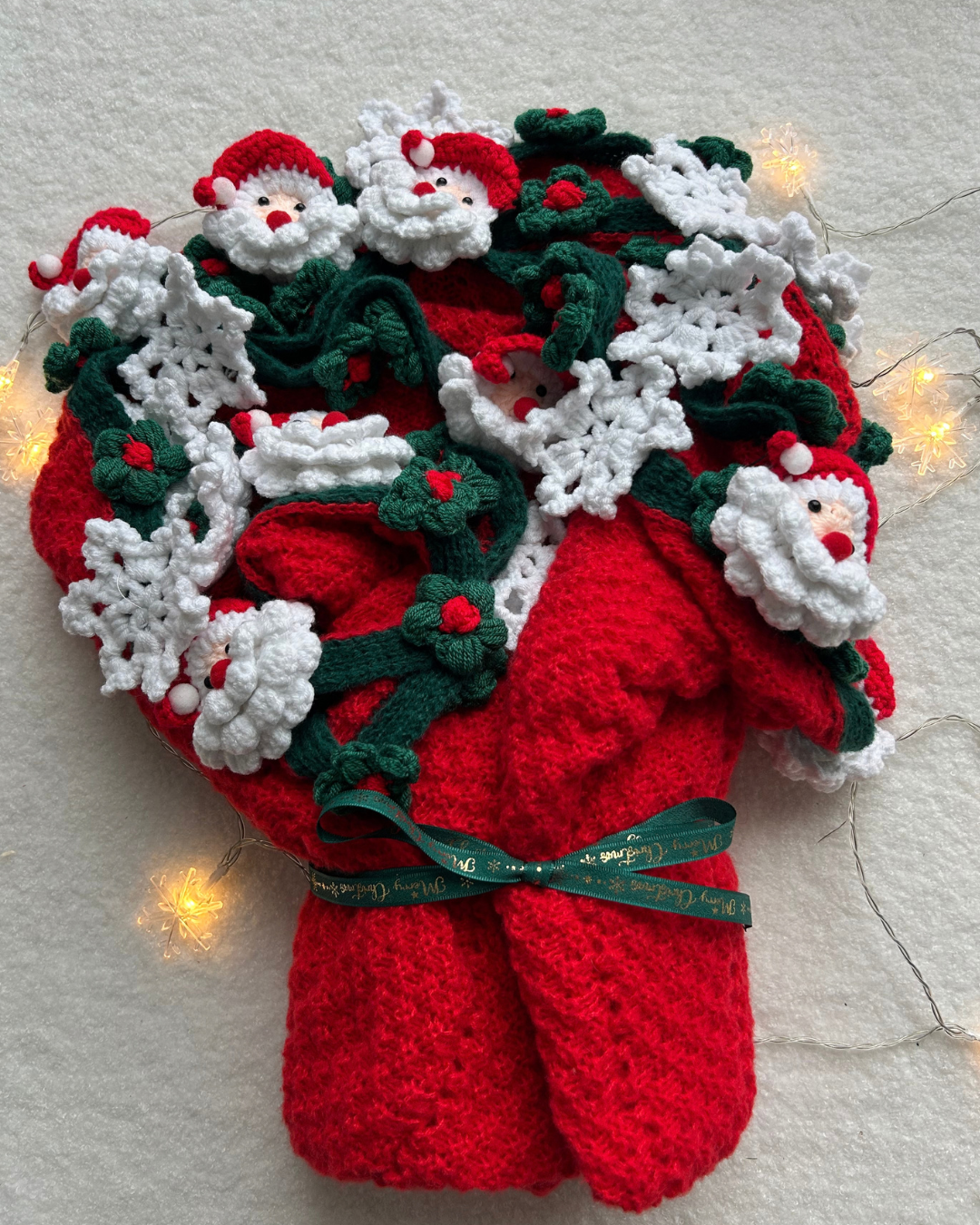 Santa’s Snowfall Crochet Christmas Blanket, 120 cm