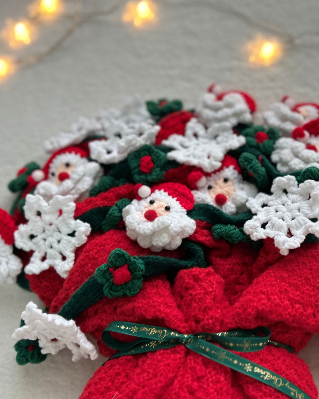 Santa’s Snowfall Artisan Crochet Throw – Premium Christmas Gift Box
